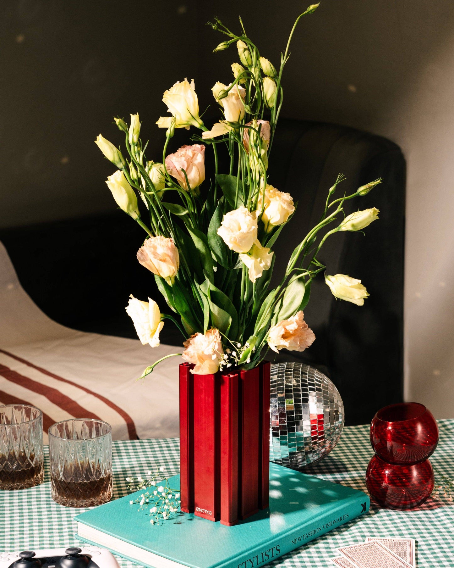 EXTRUSION VASE - RED - Notice