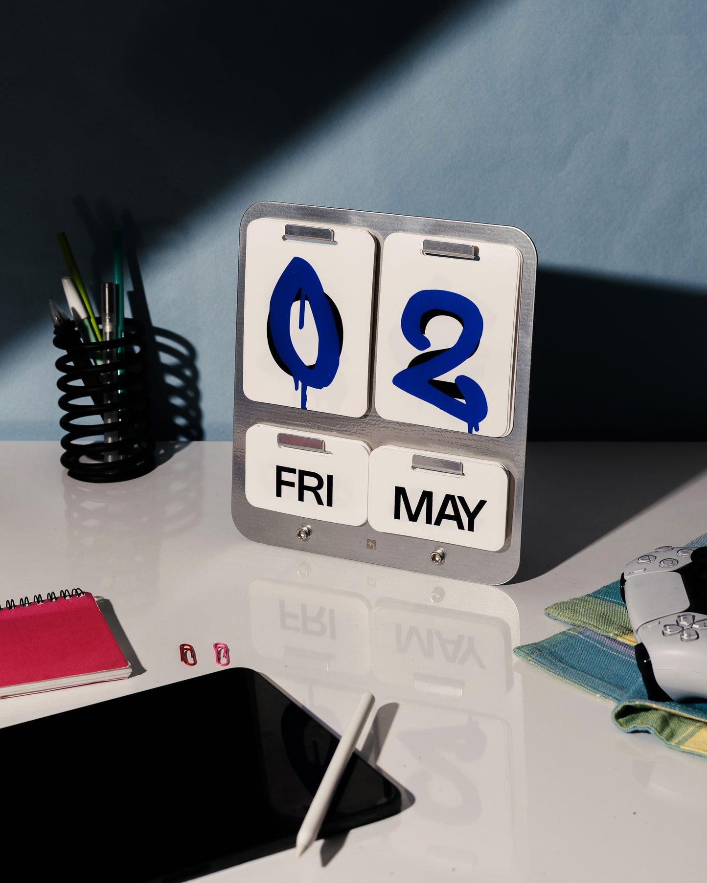 PERPETUAL CALENDAR