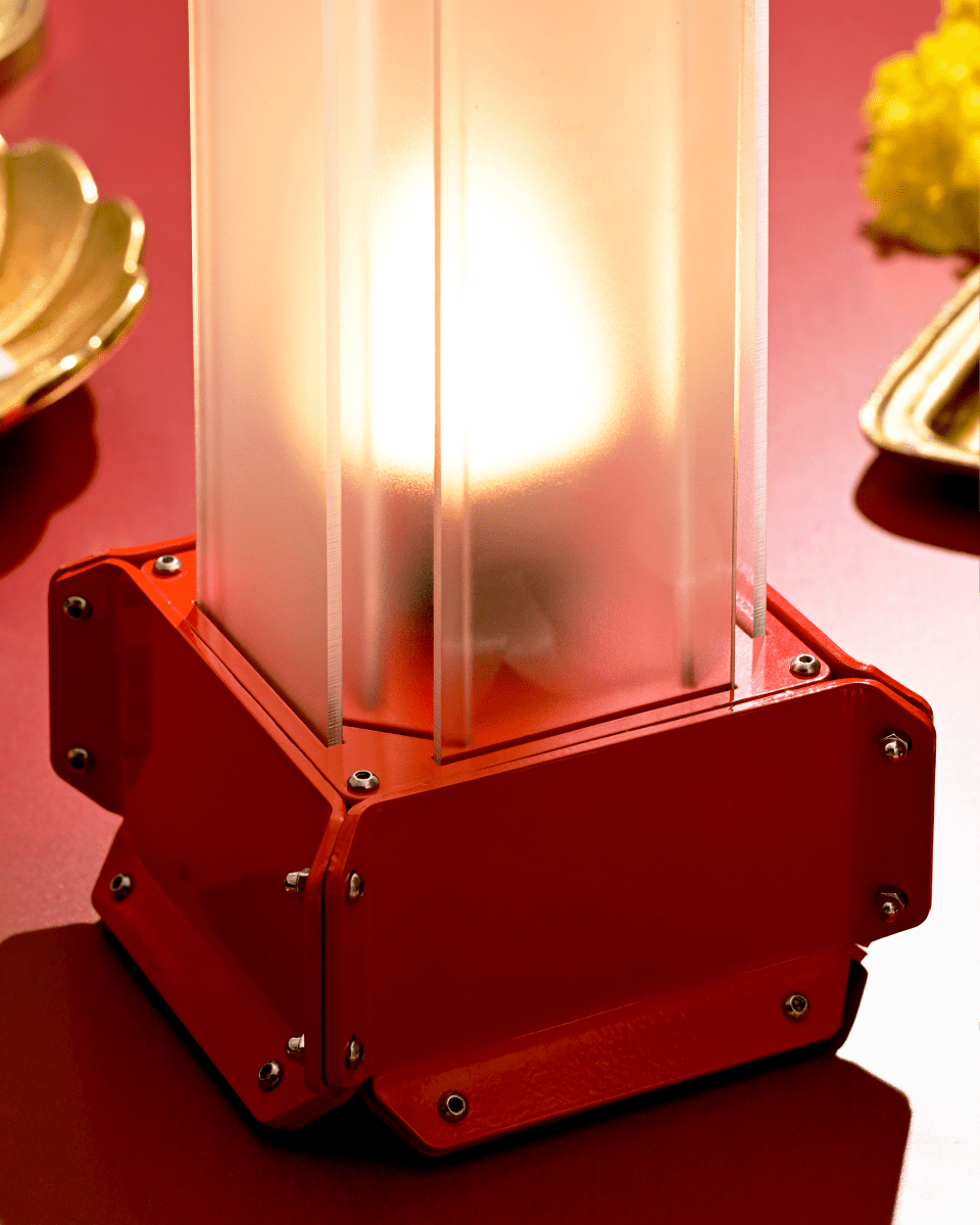 TOTEM LAMP