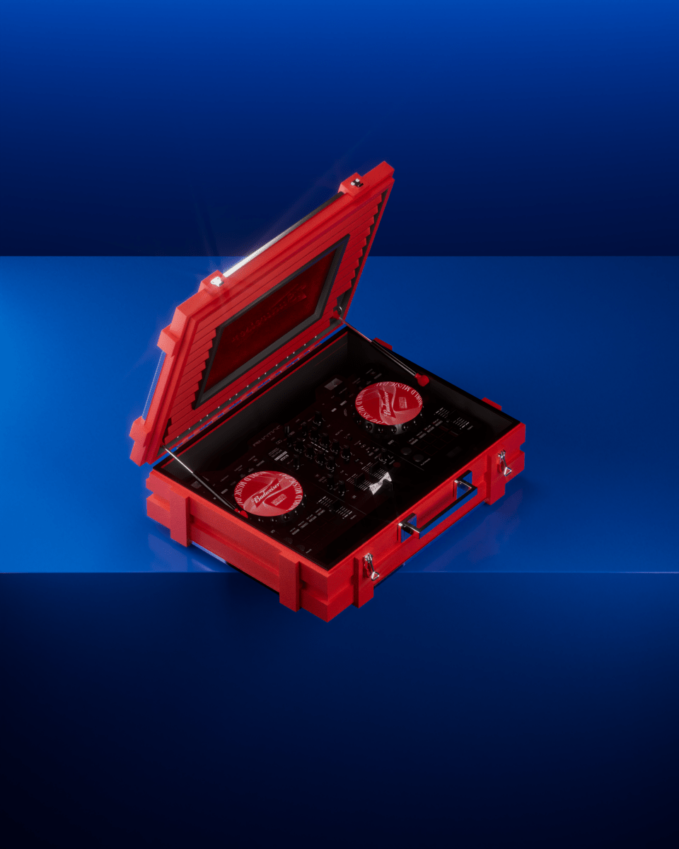 MX1876 - budweiser X notice