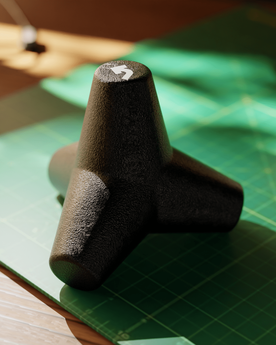 BLACK TETRAPOD