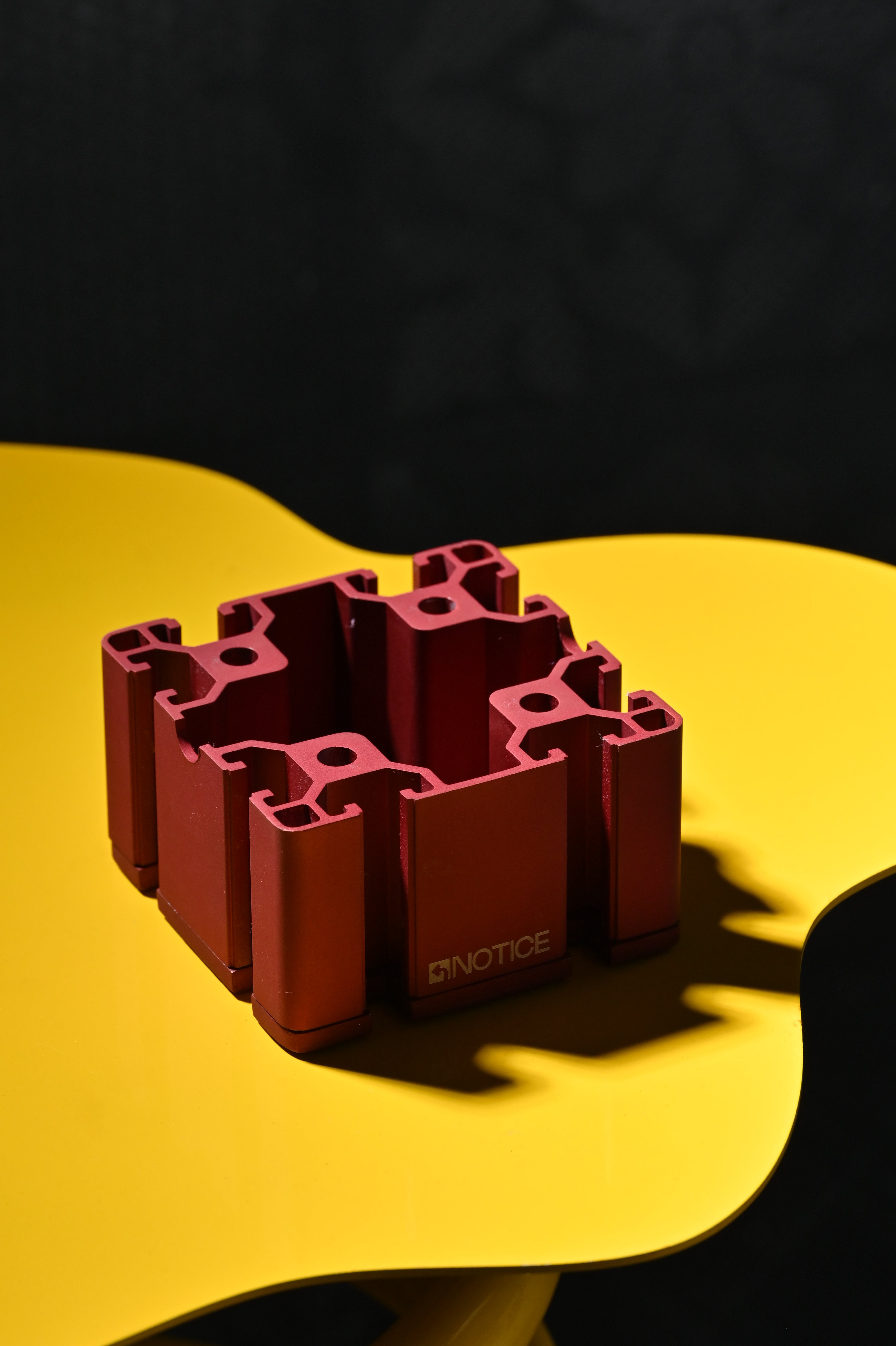 EXTRUSION ASHTRAY