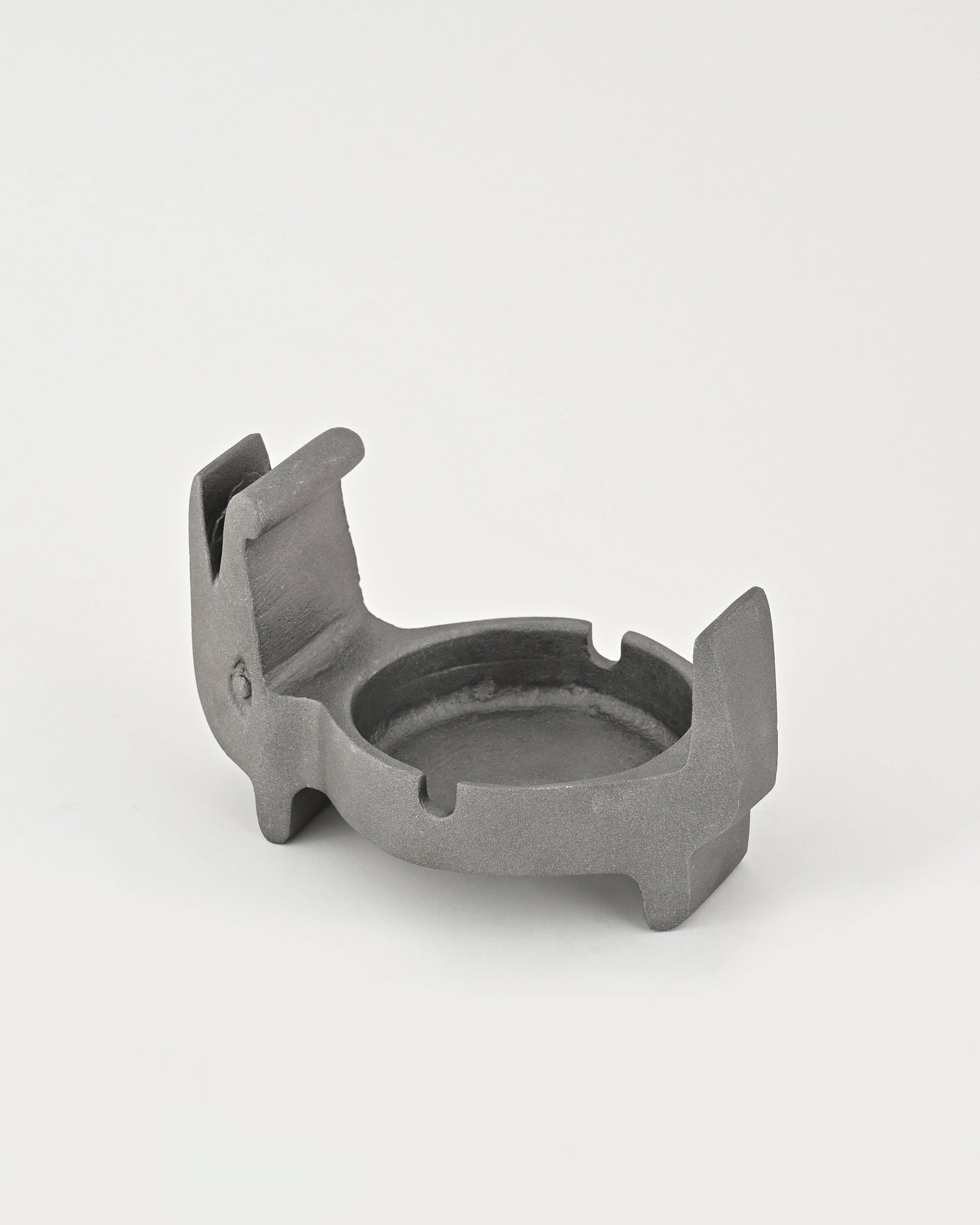 GATOR ASHTRAY - Notice