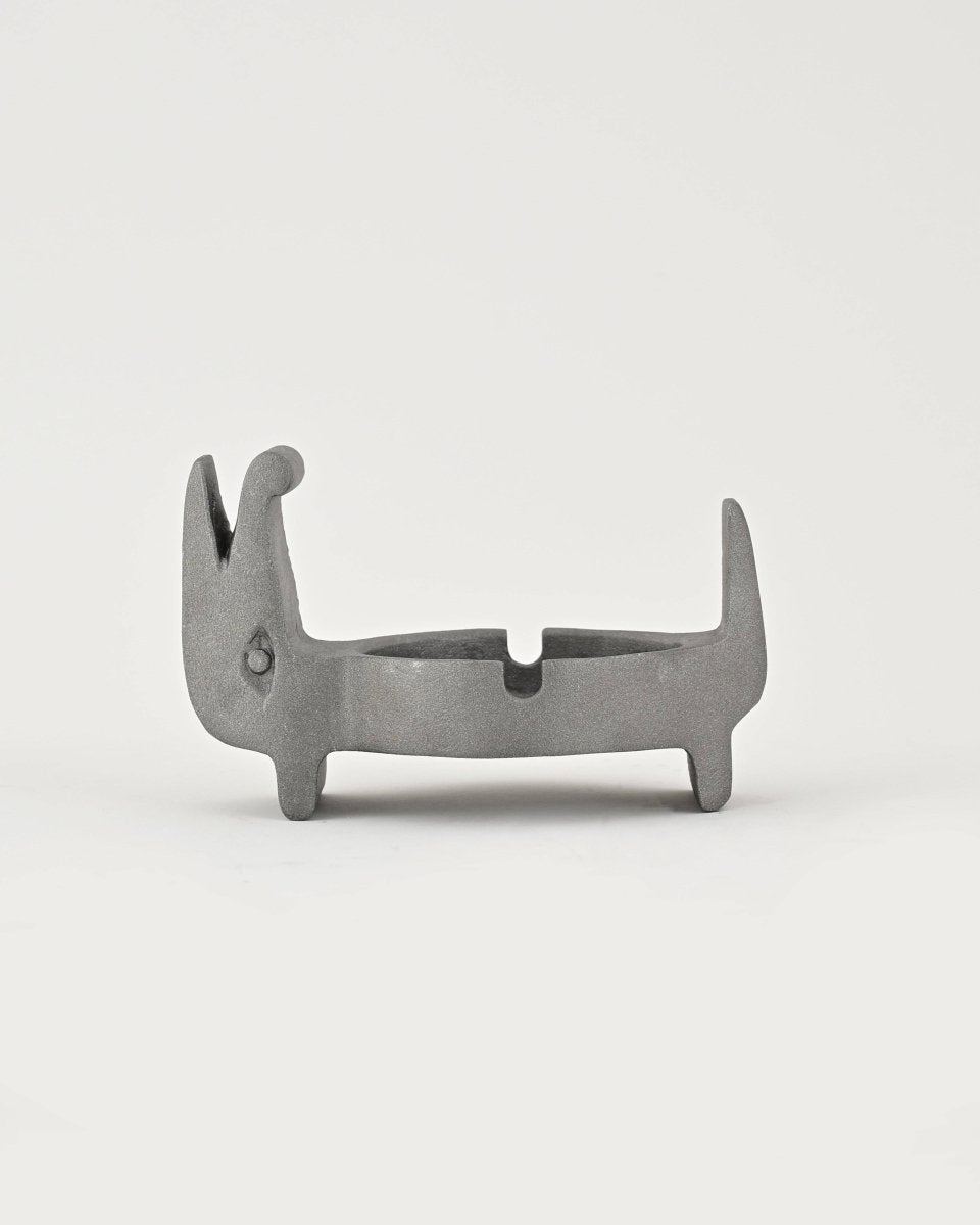 GATOR ASHTRAY - Notice