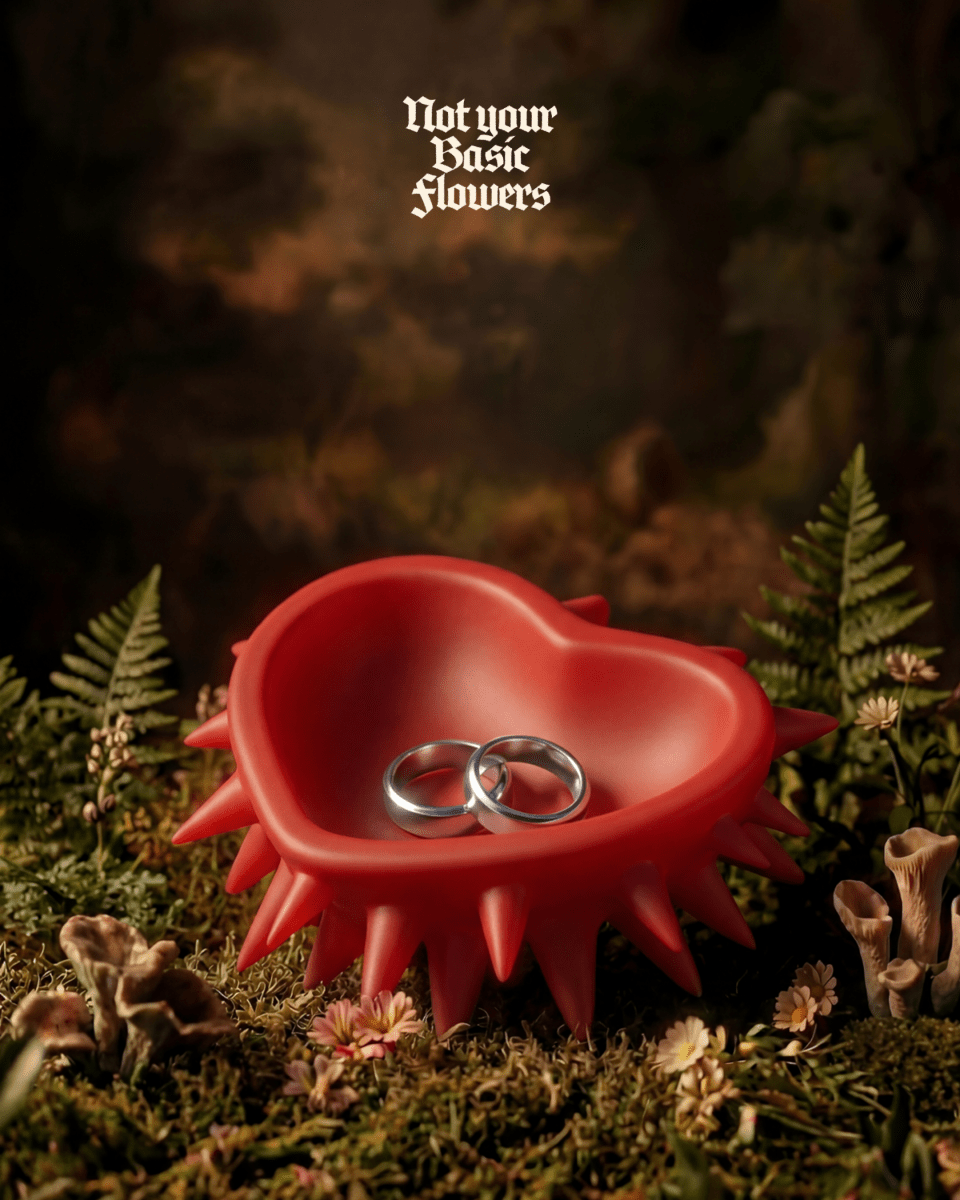 HOLD THY HEART BOWL