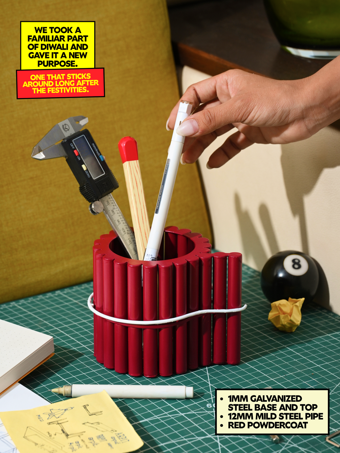 LADI PEN STAND