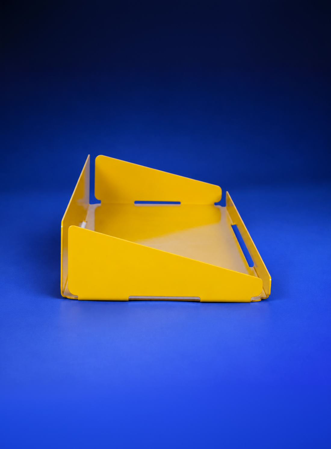 NOTICE SHELF