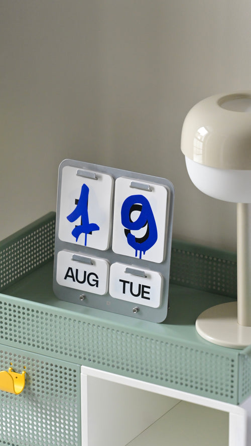 PERPETUAL CALENDAR